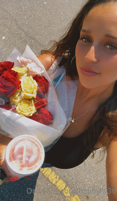 babbyliv36 nude on onlyfans