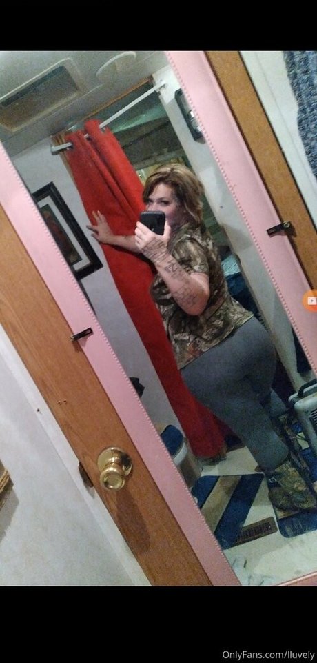 lluvely nude onlyfans leaked
