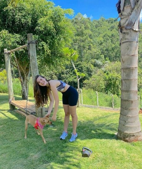 Livia Inhudes onlyfans leak fuck