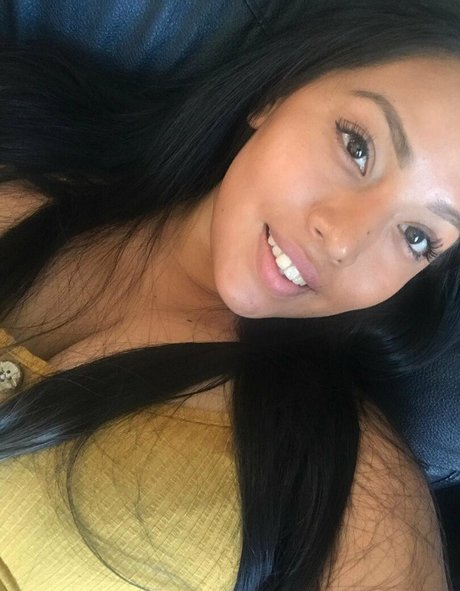 ashleyrae20 onlyfans photos