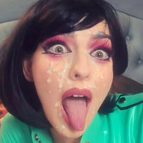 Grimoire Grim Grimmy onlyfans model images