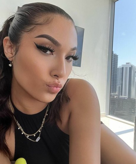 ra rosy nude onlyfans