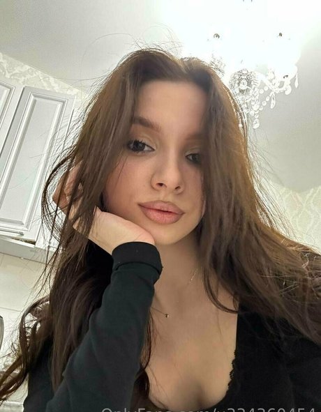 emma gucci onlyfans explicit content