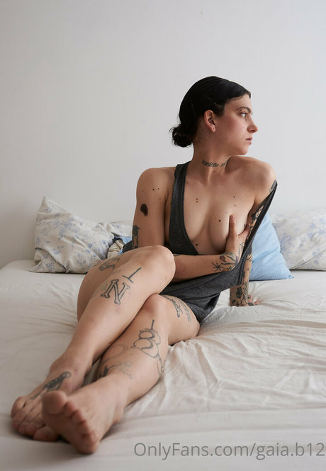 gaia b12 onlyfans model