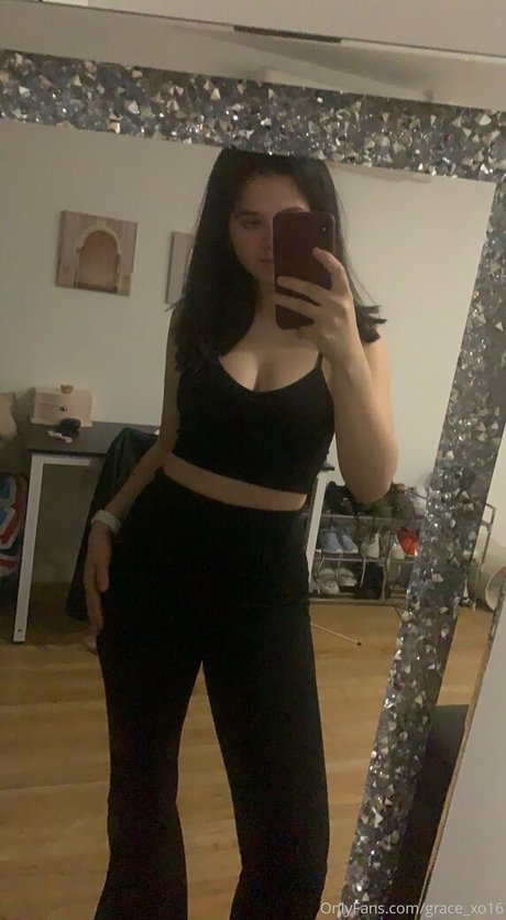 grace xo16 onlyfans boobs