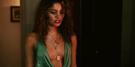 Sophie Charlotte free only fans