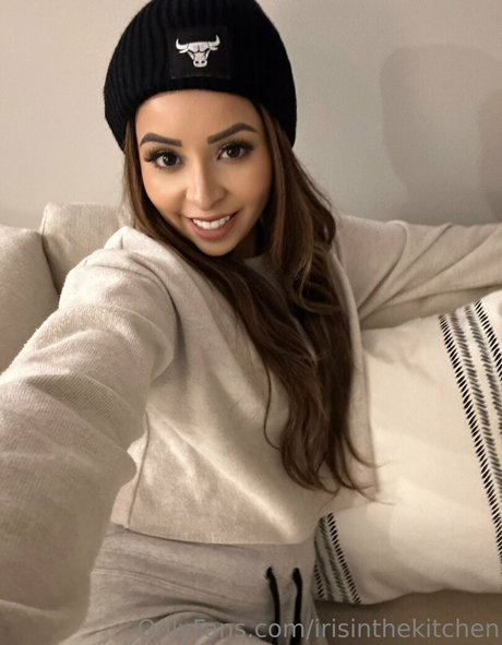 irisinthekitchen onlyfans naked porn