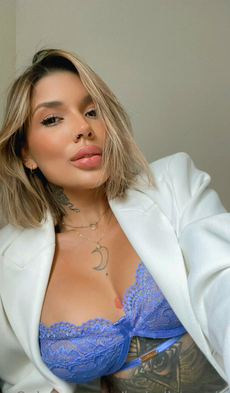 isabellanourie porn onlyfans