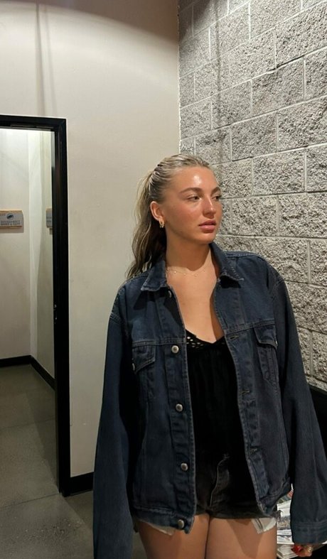 Brynn Rumfallo Profile pic