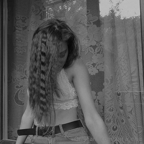 anna ellie onlyfans images