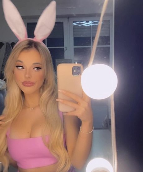 ellenofficial onlyfans public photos