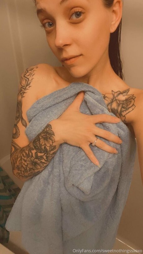 sweetnothingssxoxo onlyfans hot