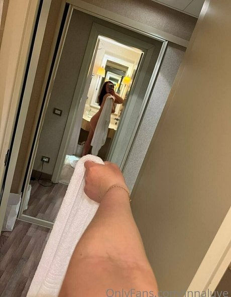 InnaLuve onlyfans strip