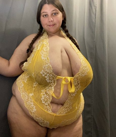 bustygbaby onlyfans nude pictures