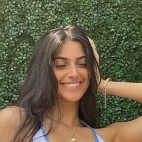 Happy Barot onlyfans model photo