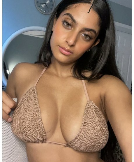 Happy Barot onlyfans leak new