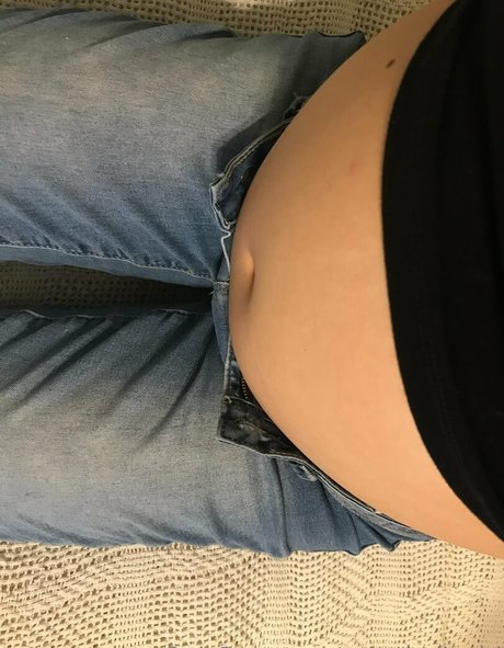 asianbellygirl onlyfans leaked pictures