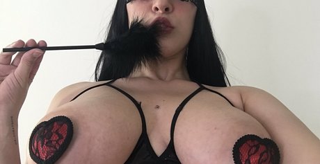 ellaarievilo leaked onlyfans