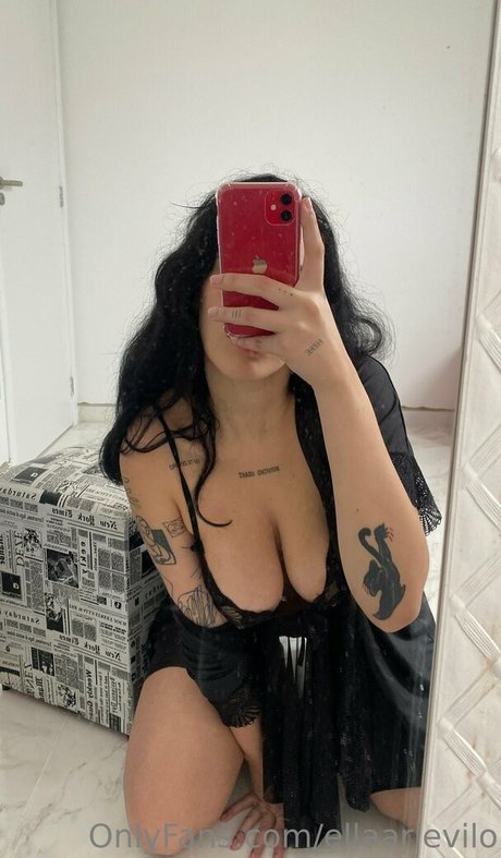 ellaarievilo onlyfans sextape