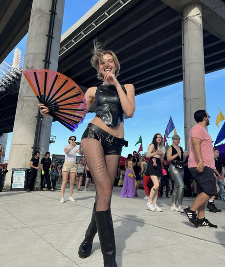 Niamh Adkins onlyfans leaks.