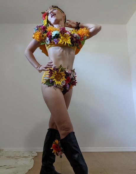 Dr Lindsey Doe onlyfans model photo