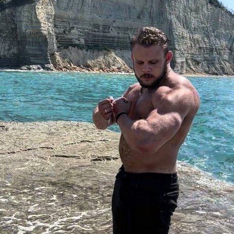 Maksym onlyfans model