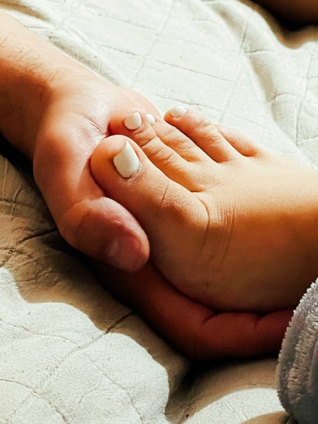 Munea s feet onlyfans model photos