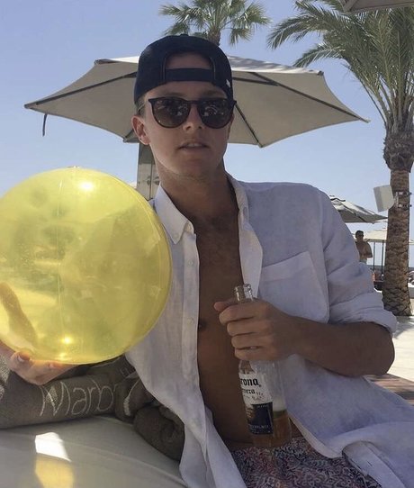 spector fields onlyfans explicit content