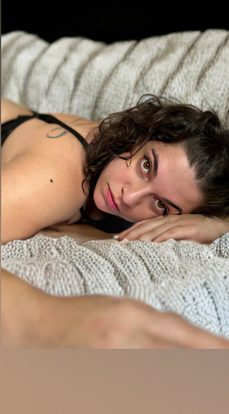 Cari perez onlyfans model photo