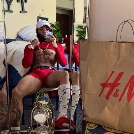 Ty da Body_ onlyfans creator