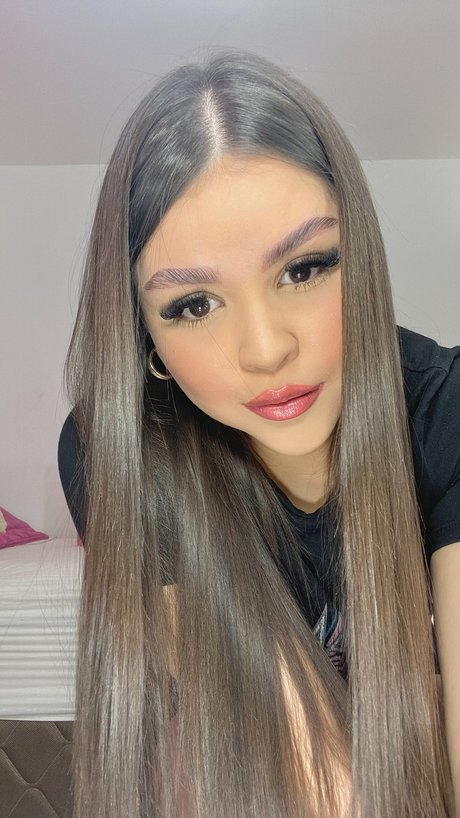 G nesis Jimenez onlyfans creator