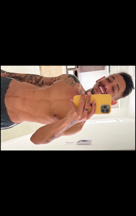 Gean Polinski sexy onlyfans