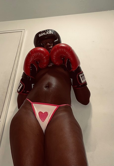 Ebony Boxing_ onlyfans striptease