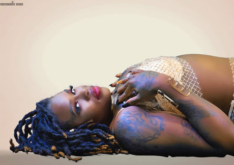 Ebony The Demigoddess onlyfans photos