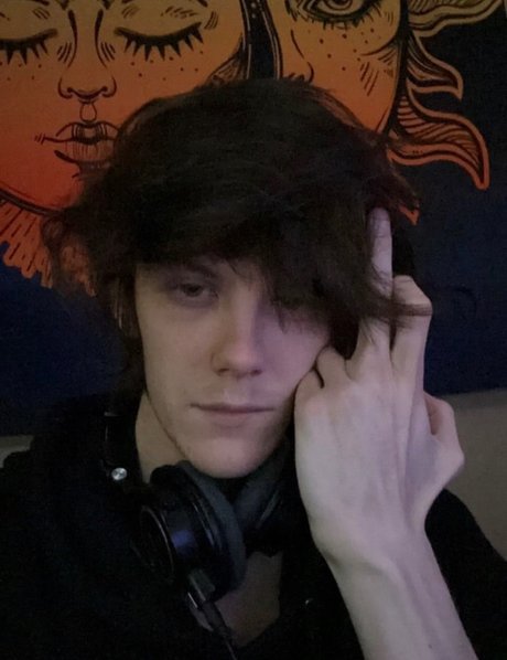 DYLN_ nude onlyfans leak