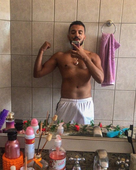 D One topless onlyfans