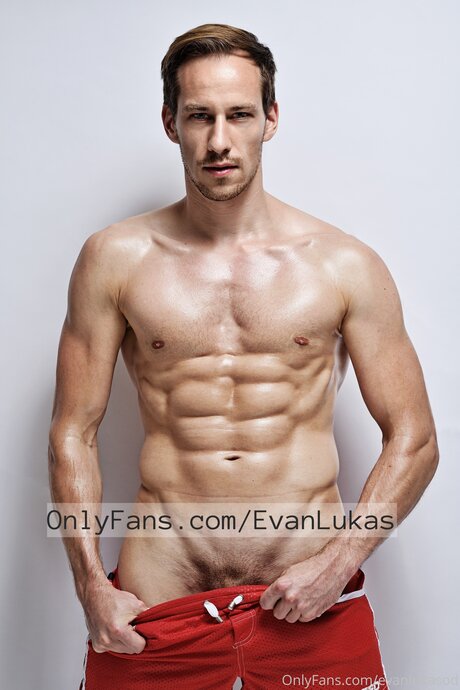 Evan L free to follow la carte onlyfans nudes