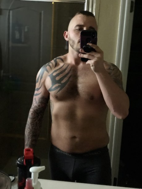 Gary Weaver leaked onlyfans pics