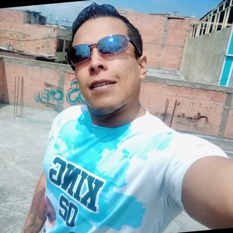 ESNEIDER ARANGO sexy onlyfans