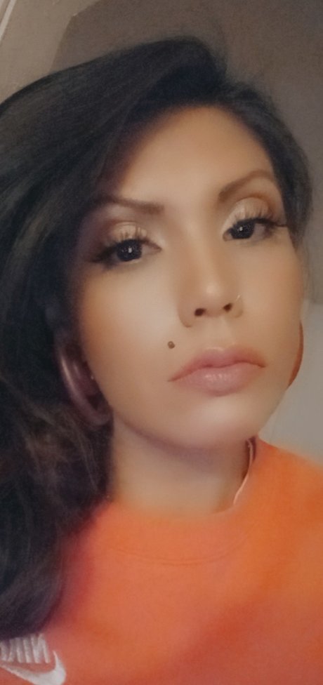 Chica Lopez only fans naked