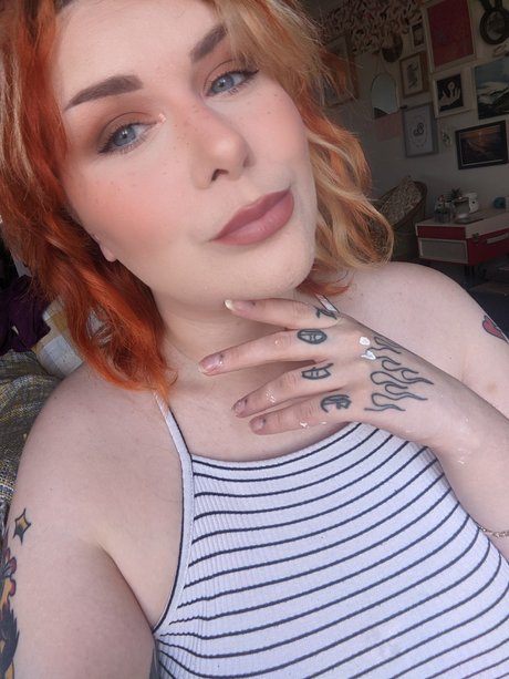 Dandy Whorehol strip onlyfans