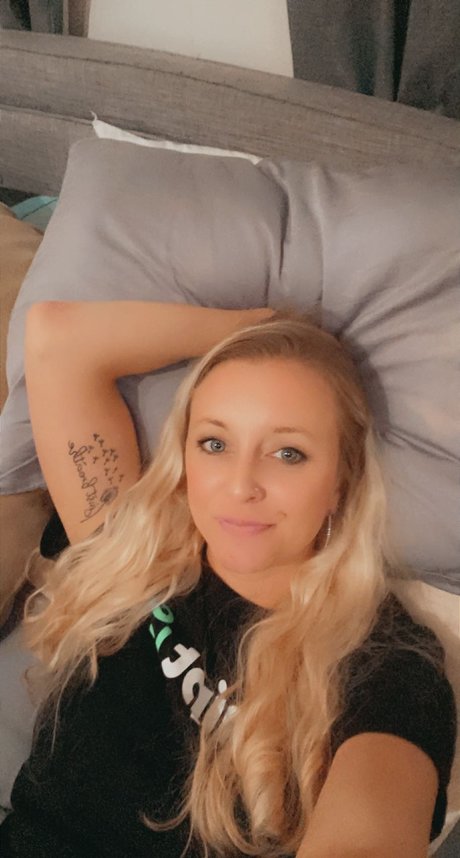 Leesha Marie onlyfans sex