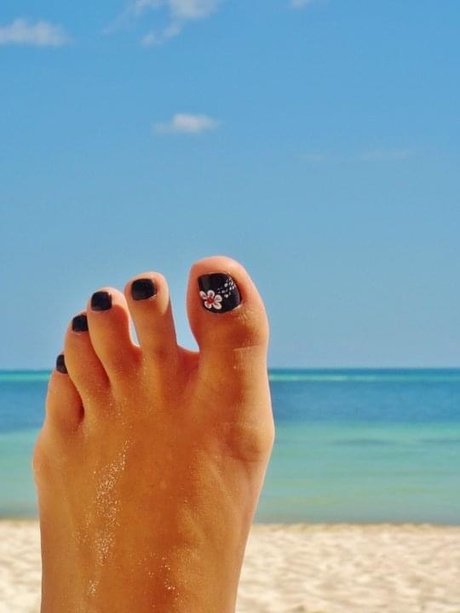 Pies Descalzos Sue os Blancos onlyfans nude leaked