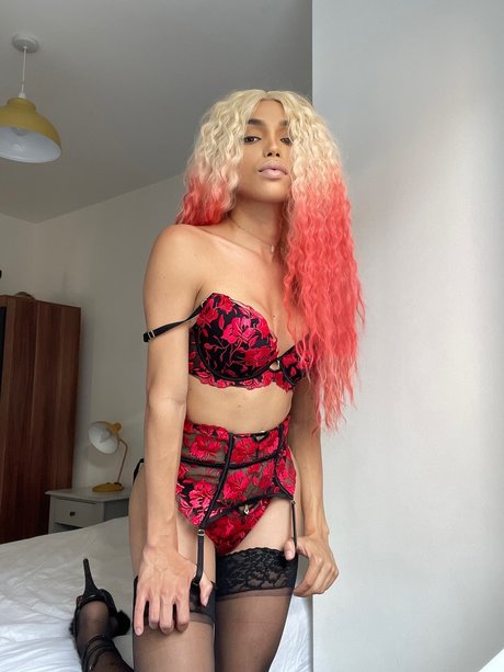 Sofia Rabello Oficial_ leaked onlyfans