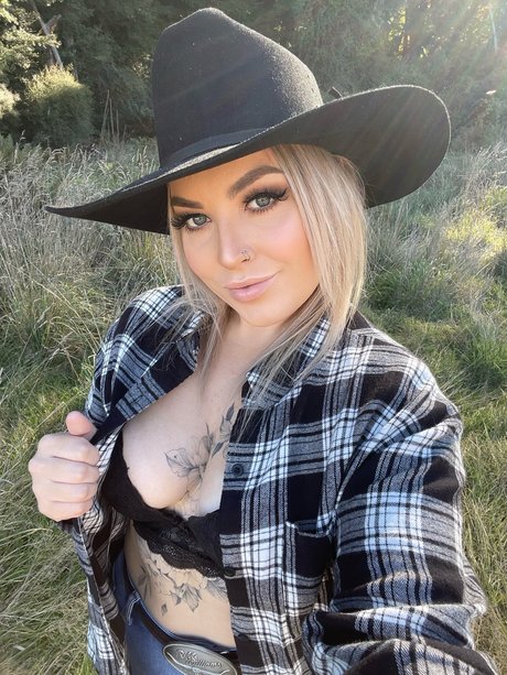 Ella Rae free only fans