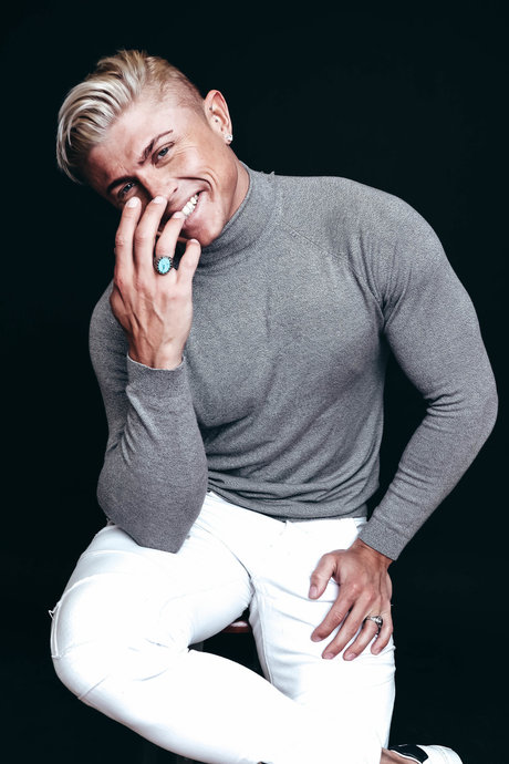 Genri Teivald onlyfans leaked pics