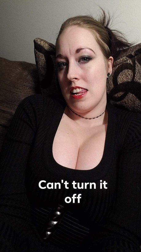 Elrena Kitsbane onlyfans x