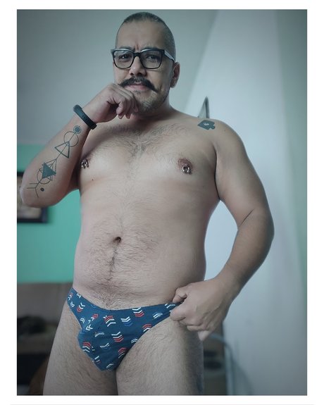 El Pelon Bigot n Mxli onlyfans nude pictures