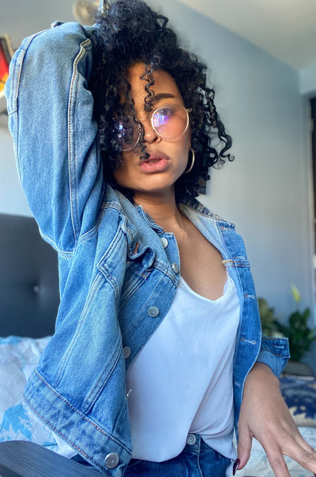 Gabriela Saenz onlyfans naked