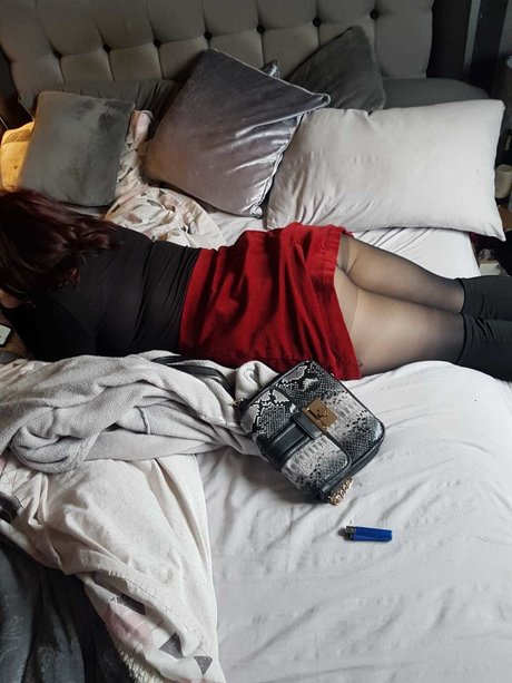 Curvy Bea onlyfans leaked tits